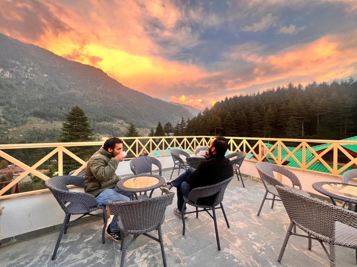 North Deodar Avenue, Manali Eksteriør billede