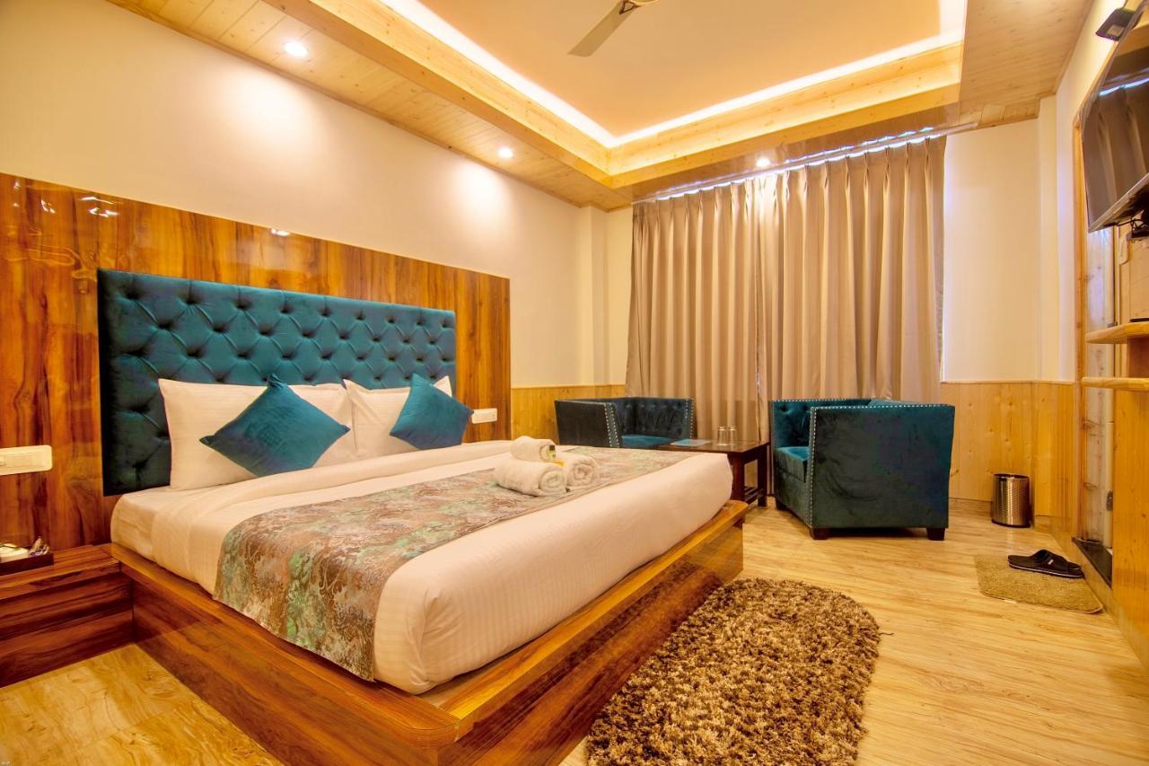 North Deodar Avenue, Manali Eksteriør billede